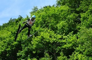 スキージャンプ選手